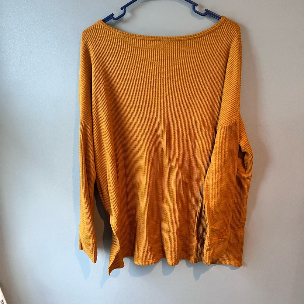 American eagle sweater - Picture 2 of 2